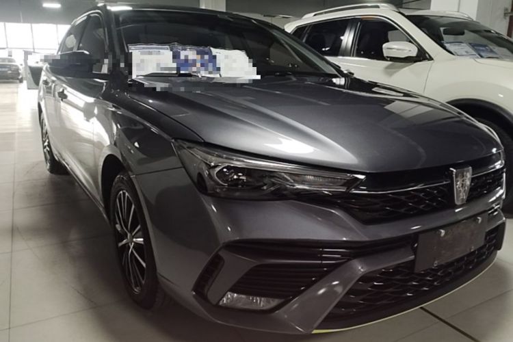 Used Roewe i5 2021 1.5L Manual Platinum Edition Front Right 45 Deg