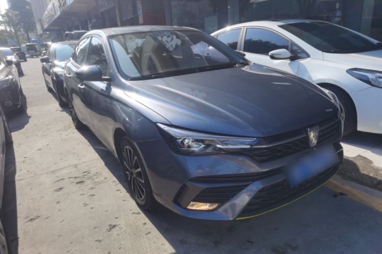 Used Roewe i5 2021 Revised Version 1.5L CVT Diamond Edition Front Right 45 Deg