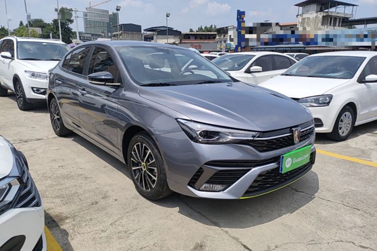 Used Roewe i5 2021 1.5L Manual Platinum Edition Front Right 45 Deg