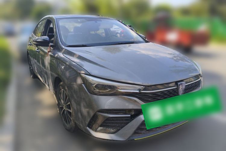 Used Roewe i5 2021 1.5L CVT Diamond Edition Front Right 45 Deg
