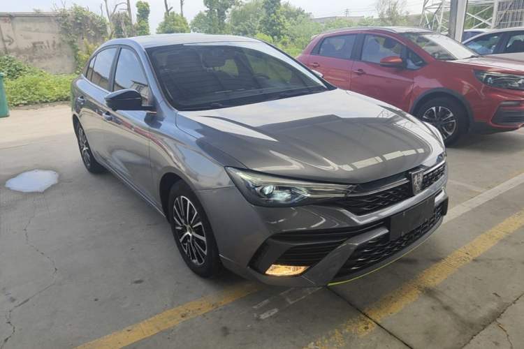 Used Roewe i5 2021 1.5L CVT Diamond Edition Front Right 45 Deg