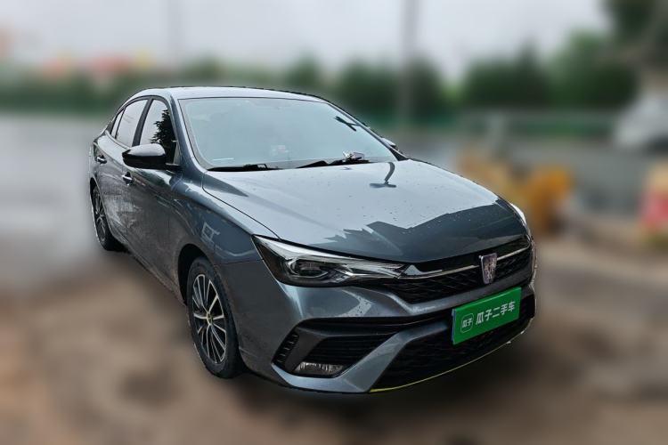 Used Roewe i5 2021 1.5L CVT Platinum Edition Front Right 45 Deg