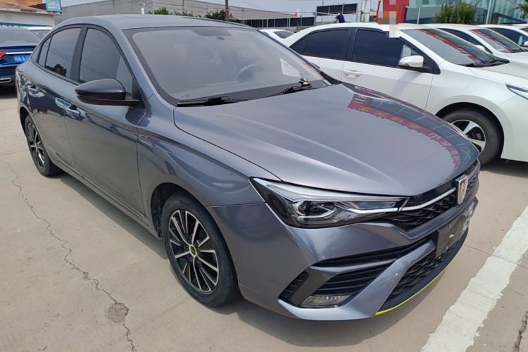 Used Roewe i5 2021 1.5L CVT Platinum Edition Front Right 45 Deg