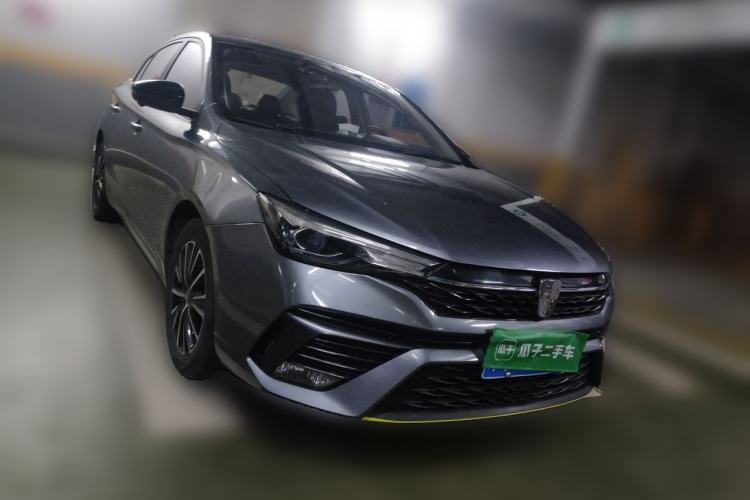 Used Roewe i5 2021 1.5L CVT Diamond Edition Front Right 45 Deg