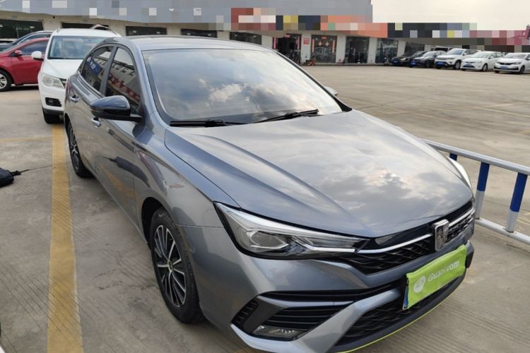 Used Roewe i5 2021 1.5L CVT Platinum Edition Front Right 45 Deg