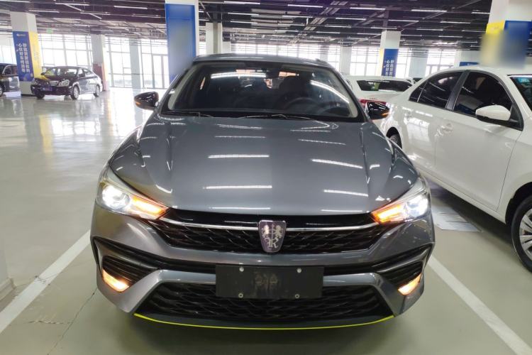 Used Roewe i5 2021 1.5L CVT Black Gold Edition Front