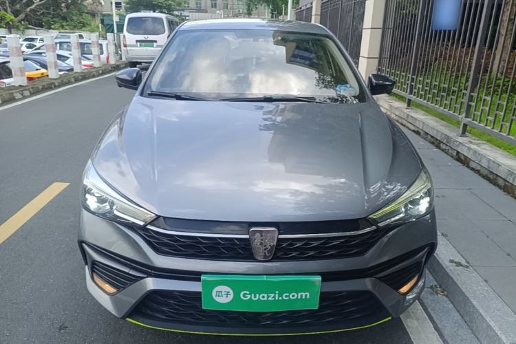 Used Roewe i5 2021 1.5L CVT Black Gold Edition Front