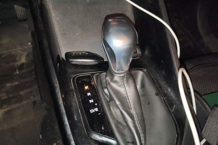 Used Roewe i5 2021 1.5L CVT Platinum Edition Gear Lever