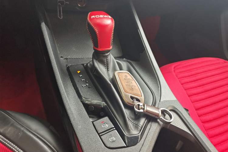 Used Roewe i5 2021 Revised Version 1.5L CVT Diamond Edition Gear Lever