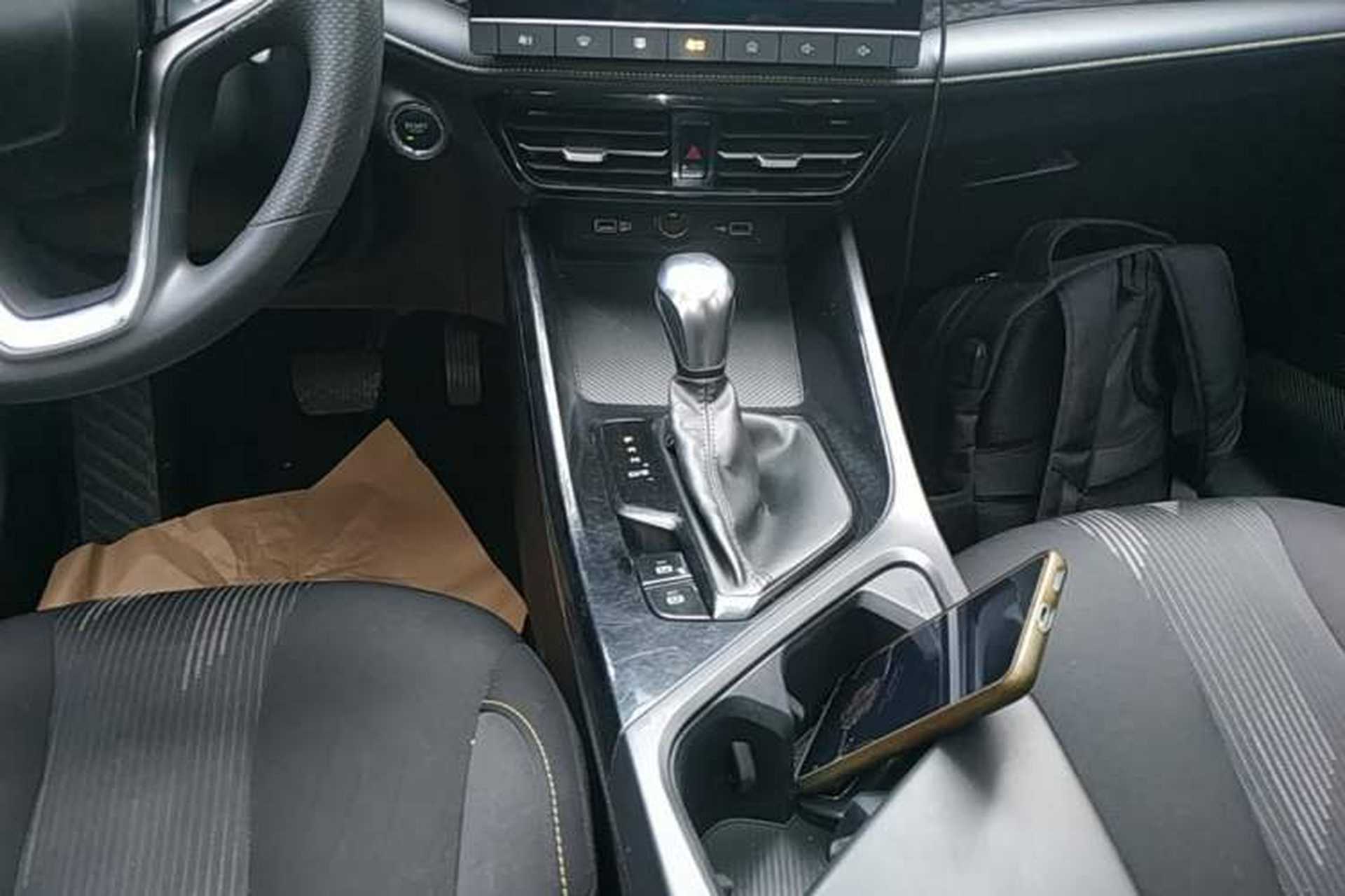 Used Roewe i5 2021 1.5L CVT Platinum Edition Gear Lever