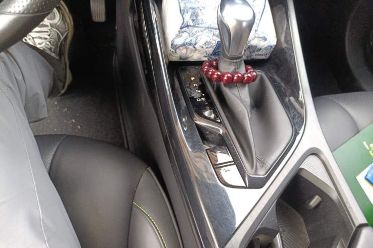 Used Roewe i5 2021 1.5L CVT Starry Edition Gear Lever