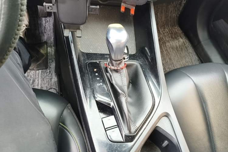 Used Roewe i5 2021 1.5L CVT Diamond Edition Gear Lever