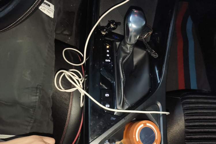 Used Roewe i5 2021 1.5L CVT Diamond Edition Gear Lever