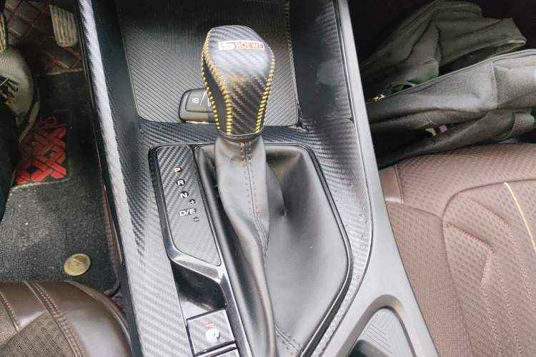 Used Roewe i5 2021 1.5L CVT Platinum Edition Gear Lever