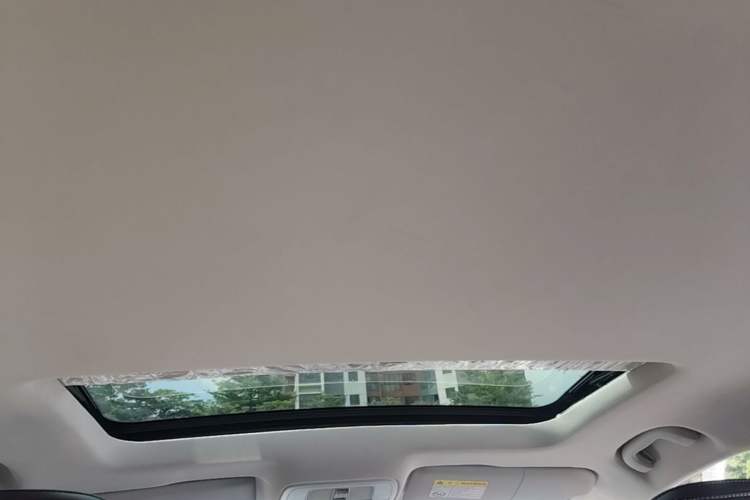 Used Roewe i5 2021 1.5L CVT Diamond Edition Headliner