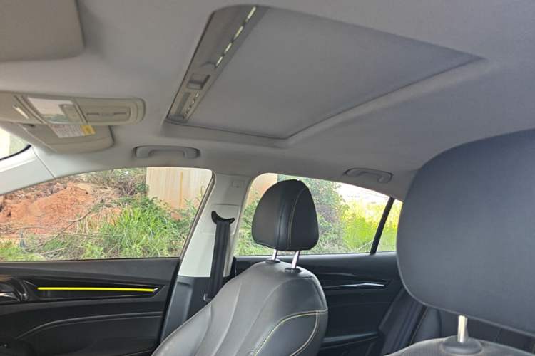 Used Roewe i5 2021 1.5L Manual Diamond Edition Headliner