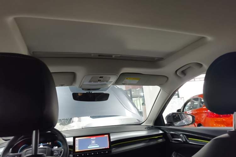 Used Roewe i5 2021 Revised Version 1.5L CVT Diamond Edition Headliner