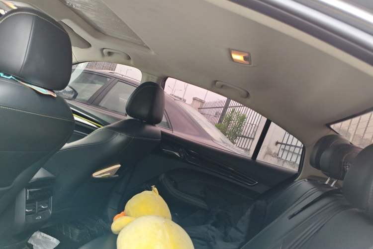 Used Roewe i5 2021 1.5L CVT Diamond Edition Headliner