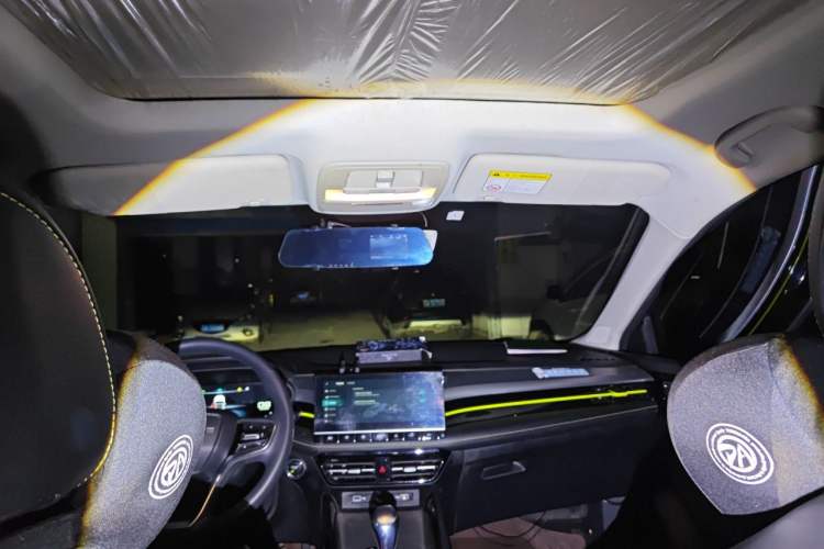 Used Roewe i5 2021 Revised Version 1.5L CVT Diamond Edition Headliner