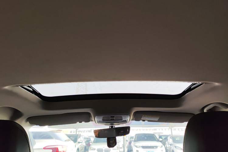 Used Roewe i5 2021 Revised Version 1.5L CVT Diamond Edition Headliner