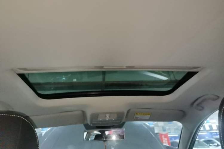 Used Roewe i5 2021 1.5L CVT Diamond Edition Headliner