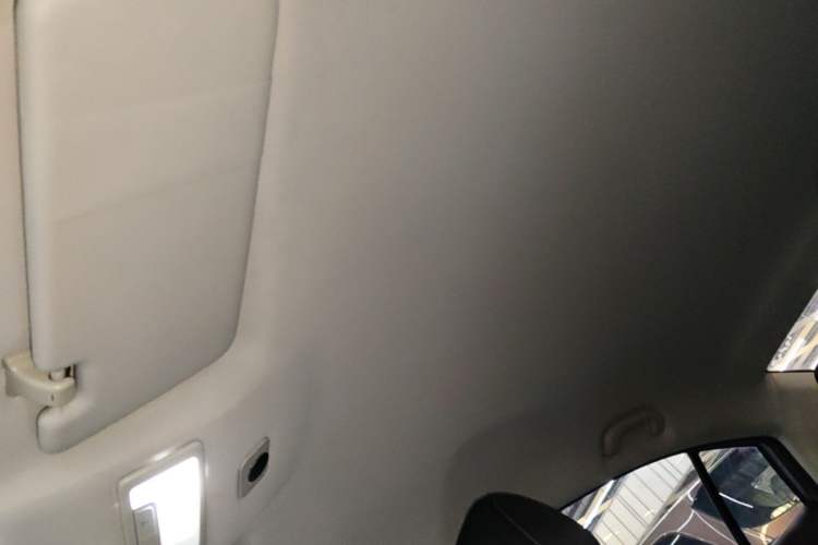 Used Roewe i5 2021 1.5L Manual Platinum Edition Headliner