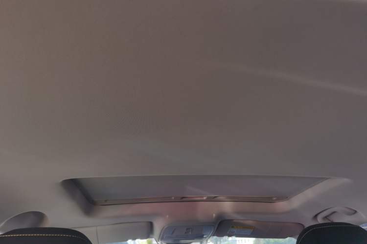 Used Roewe i5 2021 Revised Version 1.5L CVT Diamond Edition Headliner
