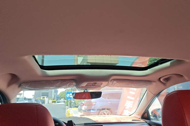 Used Roewe i5 2021 1.5L CVT Platinum Edition Headliner