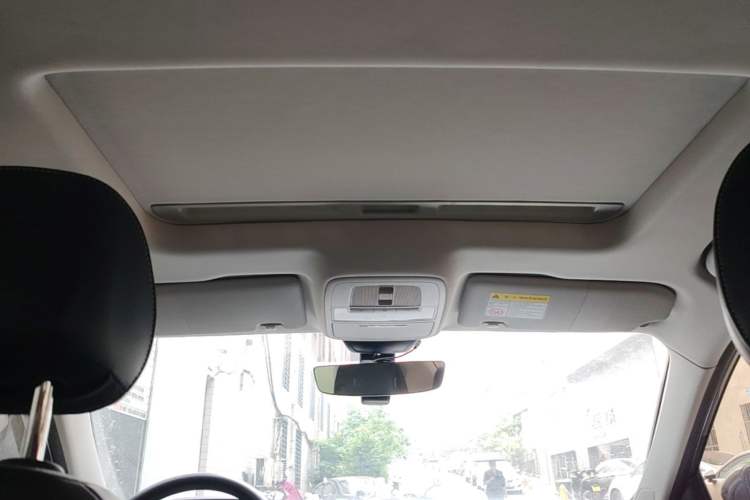 Used Roewe i5 2021 1.5L CVT Diamond Edition Headliner