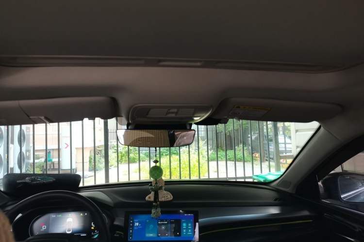 Used Roewe i5 2021 1.5L CVT Diamond Edition Headliner