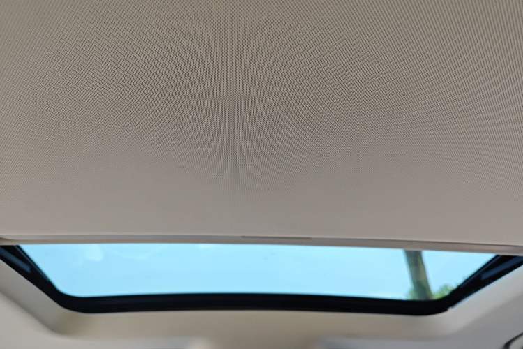 Used Roewe i5 2021 1.5L CVT Starry Edition Headliner