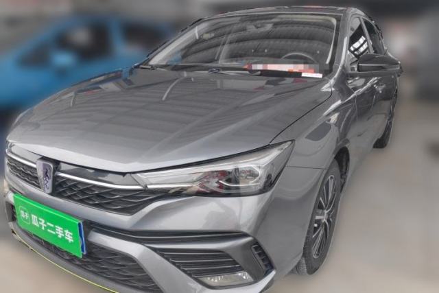 Used Roewe i5 Roewe i5 1.5L CVT automatic, five‑seat, black‑gold edition with sunroof