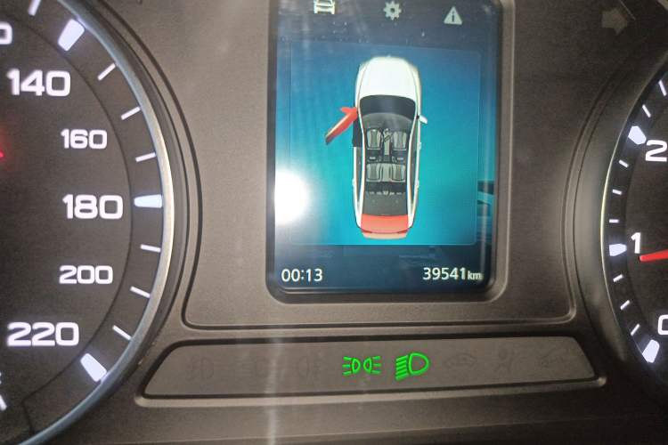 Used Roewe i5 2021 1.5L Manual Platinum Edition Instrument Cluster