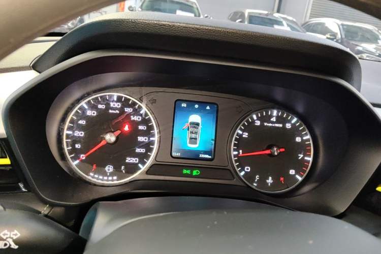 Used Roewe i5 2021 1.5L Manual Platinum Edition Instrument Cluster