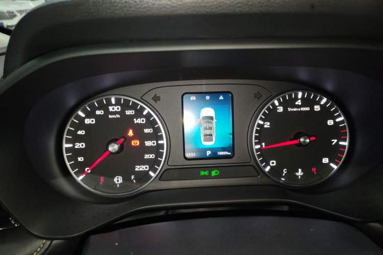 Used Roewe i5 2021 1.5L CVT Black Gold Edition Instrument Cluster