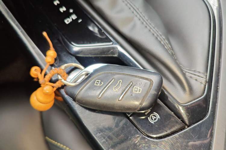 Used Roewe i5 2021 1.5L CVT Diamond Edition Interior 1