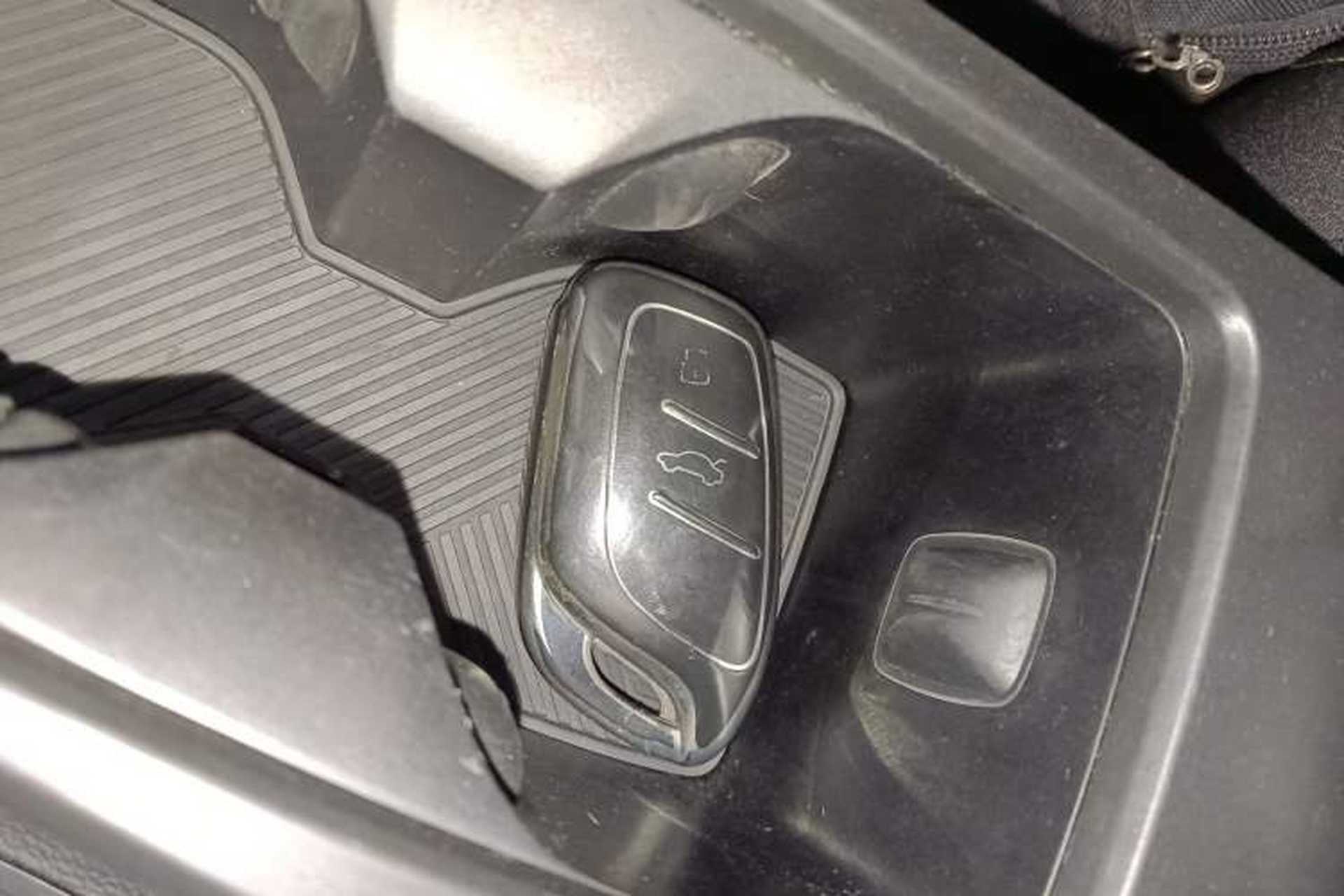 Used Roewe i5 2021 1.5L Manual Platinum Edition Interior 1
