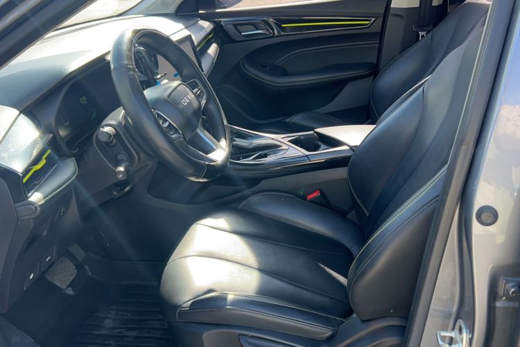 Used Roewe i5 2021 1.5L CVT Diamond Edition Interior 1