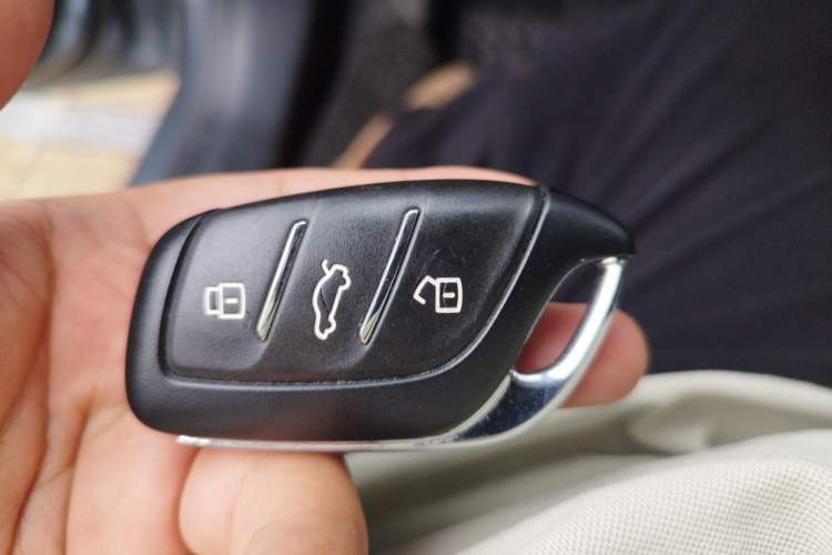 Used Roewe i5 2021 1.5L CVT Diamond Edition Interior 1