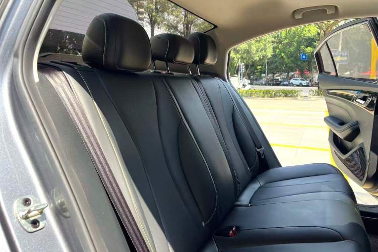 Used Roewe i5 2021 1.5L CVT Starry Edition Interior 1