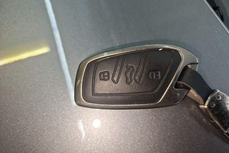 Used Roewe i5 2021 1.5L CVT Platinum Edition Interior 1