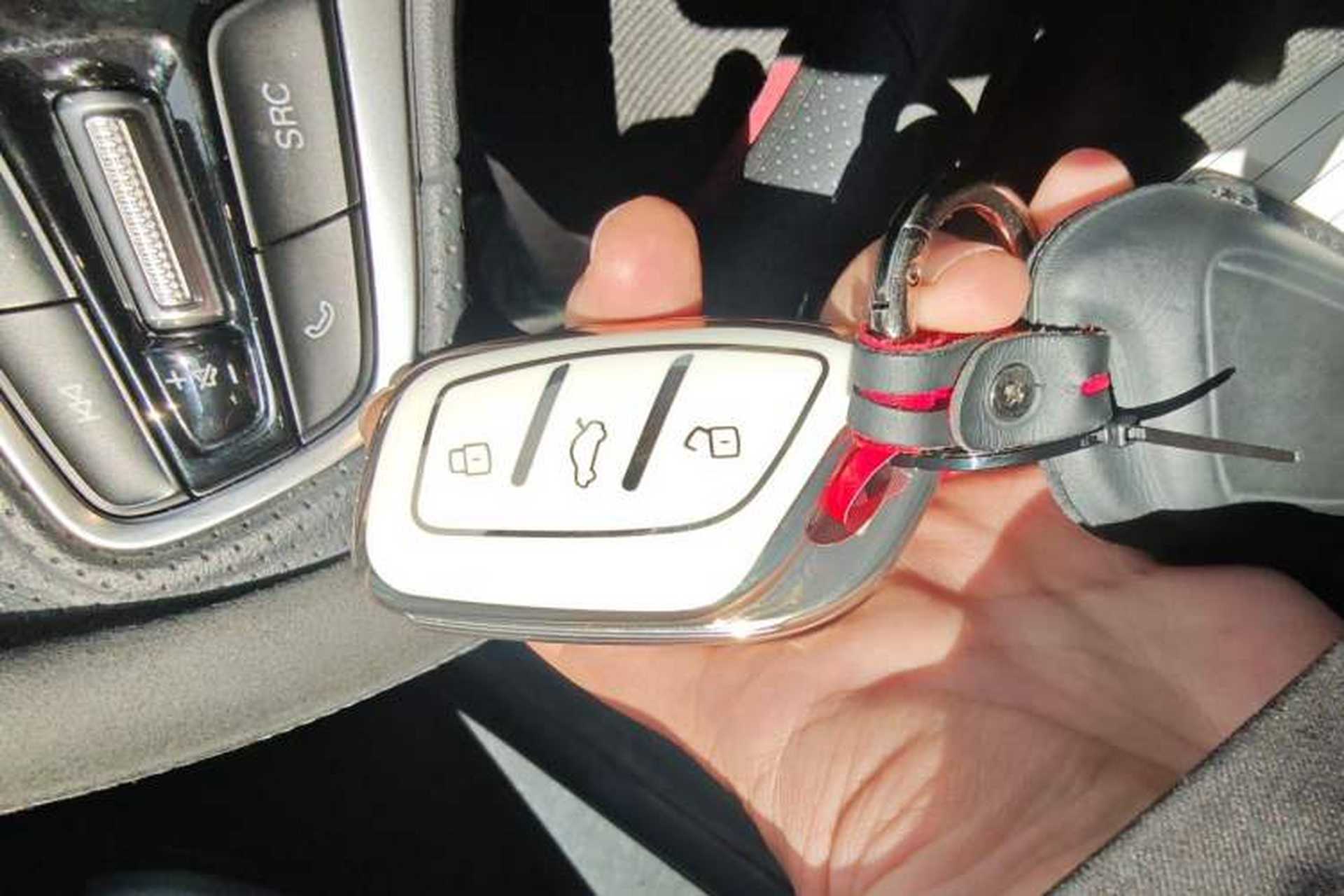 Used Roewe i5 2021 1.5L CVT Platinum Edition Interior 1
