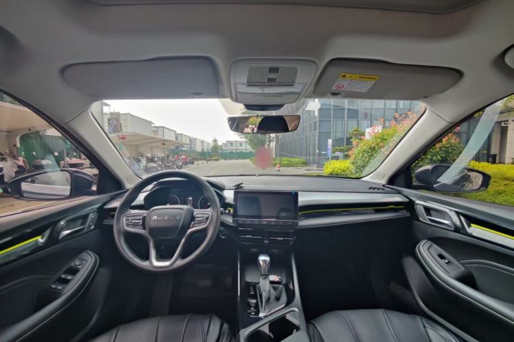 Used Roewe i5 2021 1.5L CVT Platinum Edition Interior 3