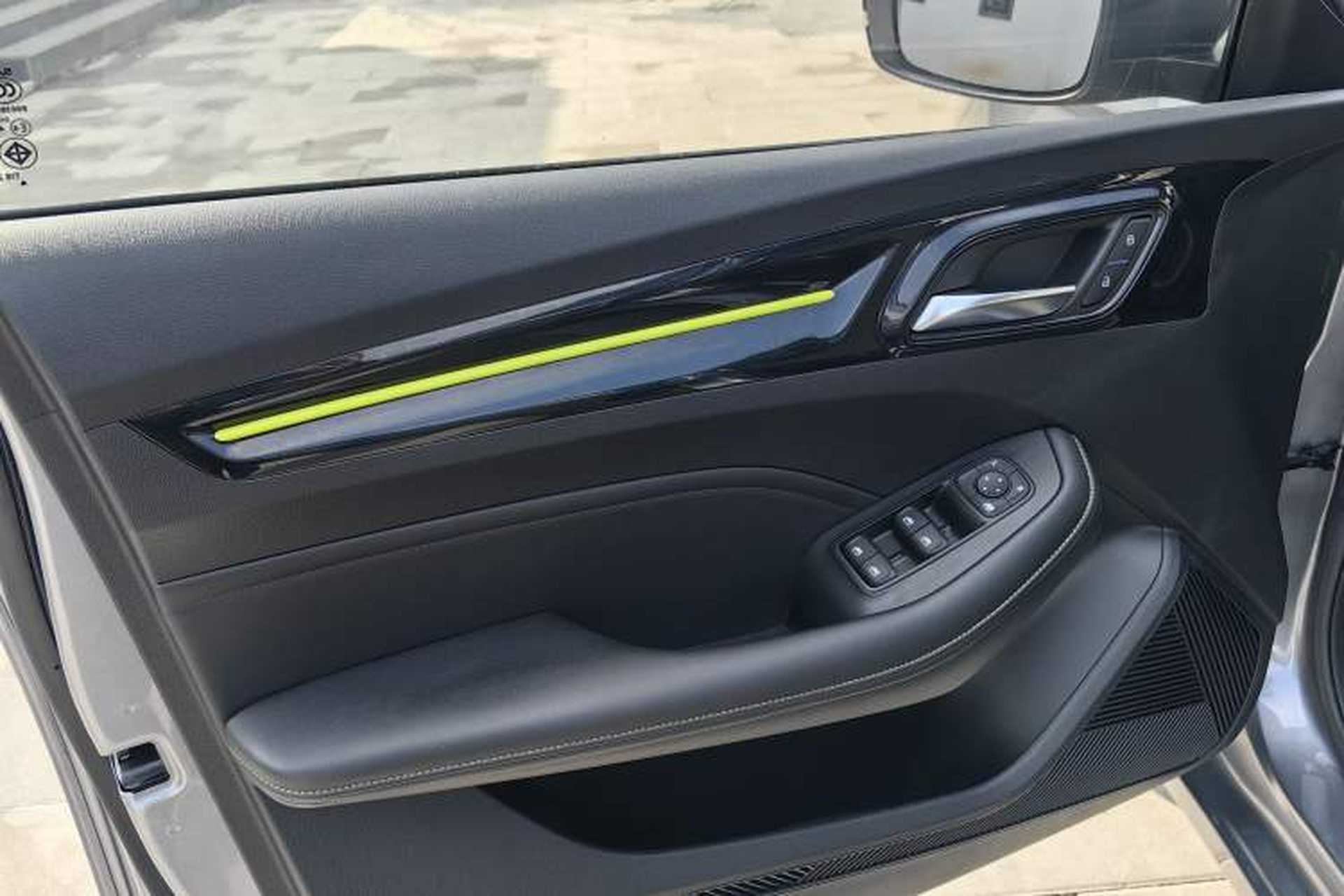 Used Roewe i5 2021 1.5L CVT Platinum Edition Interior 4