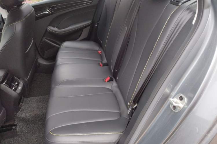Used Roewe i5 2021 1.5L CVT Diamond Edition Interior 4