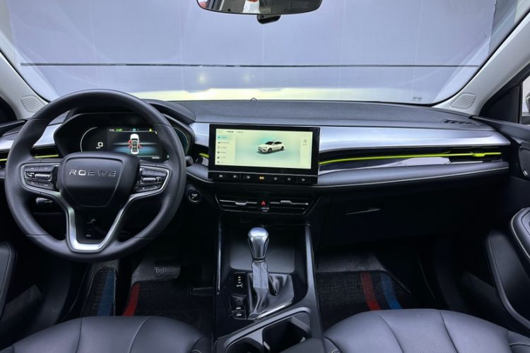 Used Roewe i5 2021 1.5L CVT Diamond Edition Interior 5