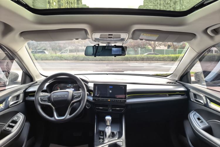 Used Roewe i5 2021 Revised Version 1.5L CVT Diamond Edition Interior 6