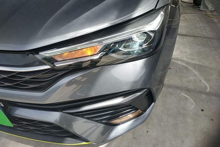 Used Roewe i5 2021 1.5L CVT Starry Edition Left Front Headlight