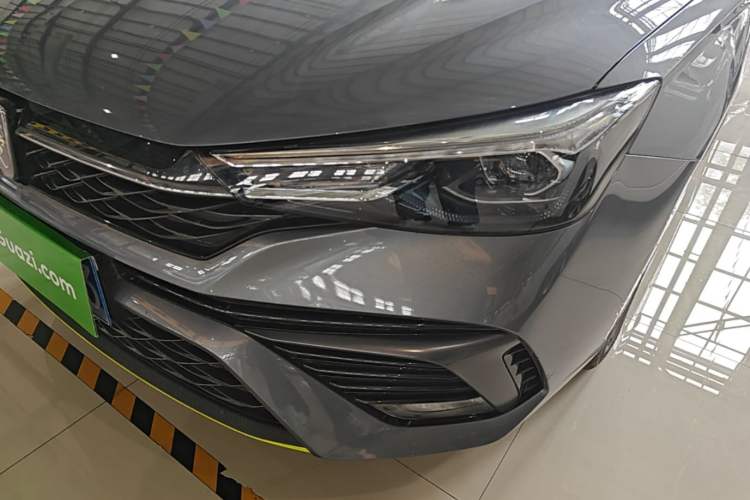 Used Roewe i5 2021 Revised Version 1.5L CVT Diamond Edition Left Front Headlight