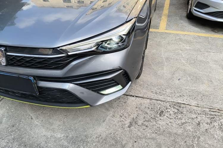 Used Roewe i5 2021 1.5L CVT Starry Edition Left Front Headlight